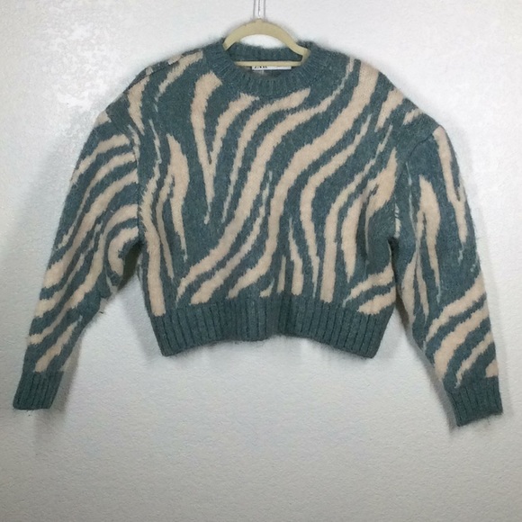 Zara Sweaters - Zara Zebra Animal Print Chunky Soft Knit Crewneck Sweater Size Medium